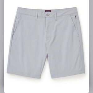 UNTUCKit Light Gray Men's Shorts